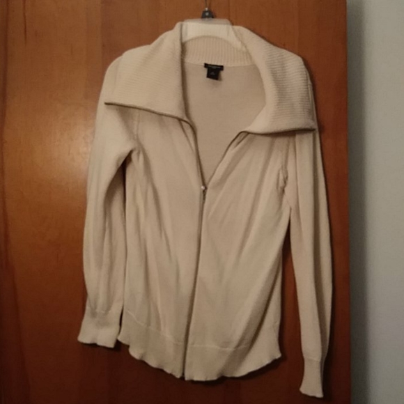 Ann Taylor Sweaters - ANN TAYLOR SWEATER
